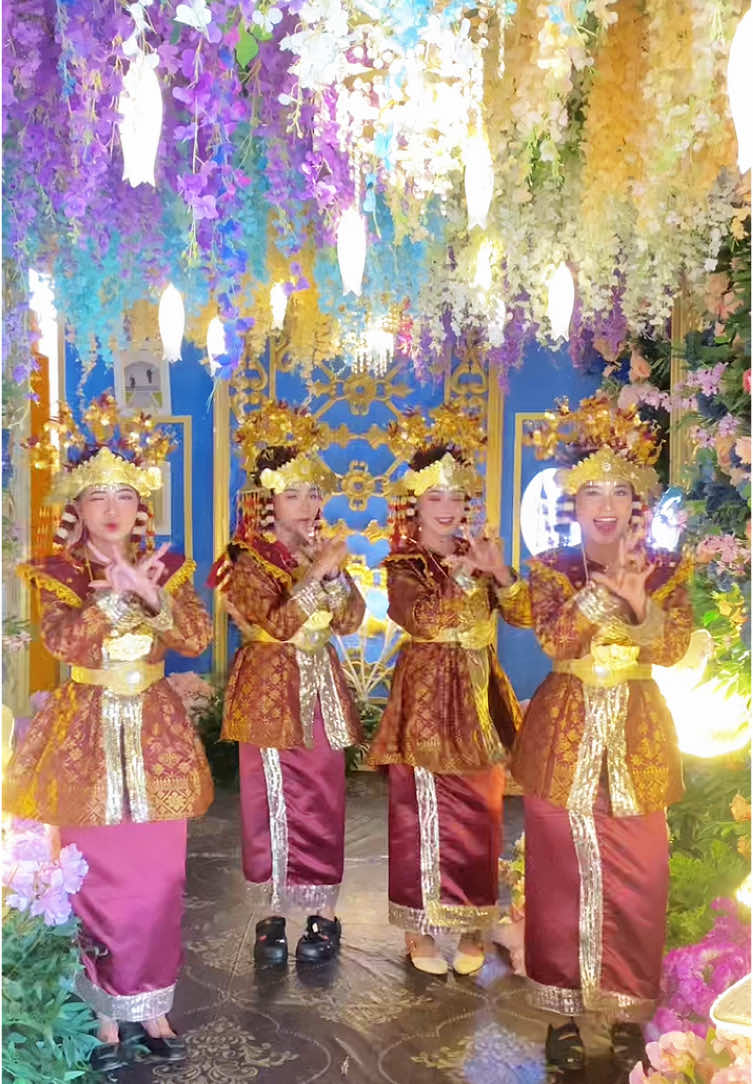 Ubur Ubur Ikan lele  Tari palembang ni le✨ #penari #sanggartari #sanggartarilampung #penaricantik #taripagarpengantin #taripalembang 