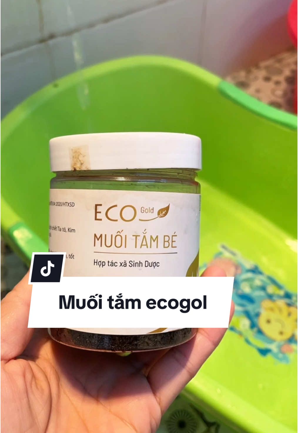Muối tắm cho ebe da khô, viêm da cơ địa, chàm#hanhreview_mevabe #besosinh #phunusausinh #nuoiconbangsuame #baby #chamsua #viemdacodia #muoitam 