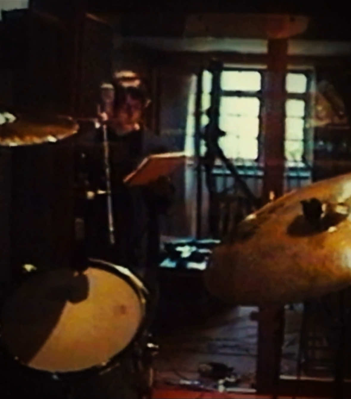 Liam Gallagher Champagne Supernova #oasis #noelgallagher #liamgallagher #nostalgia #recordingstudio 