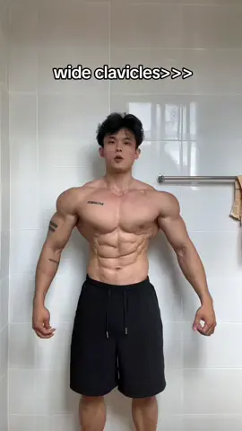 Perfect delts ☠️🥥 #wideclavicles #bodybuilding #GymTok #gymmotivation #aesthetics 