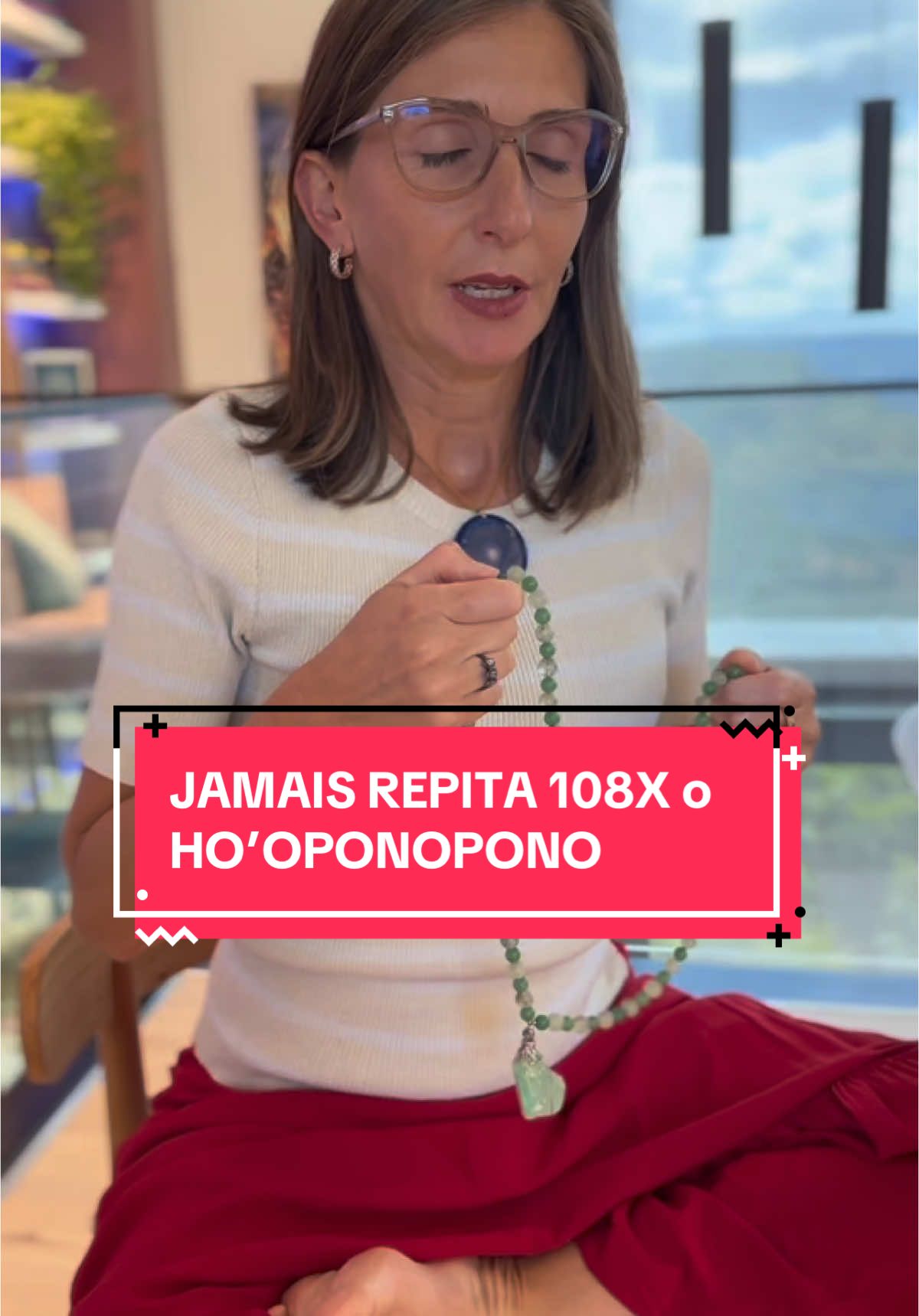 ⚠️ Jamais repita 108x o Ho'oponopono! ⚠️ Se você acredita que a transformação vem apenas da repetição mecânica das frases, é hora de entender o Verdadeiro Ho'oponopono! Não se trata de números, mas da intenção e da conexão profunda com suas memórias. ✨ O segredo não está na quantidade, mas na qualidade! Quando você pratica com consciência, sente a cura acontecendo de dentro para fora. 💡 Quer aprender como fazer da maneira correta? Clica no link da minha bio e receba um presente especial para transformar sua prática! 💚 #atmahooponopono #amandadreher #mapadaalma #atmahealing #verdadeirohooponopono #osegredo #leidaatração #leisdouniverso #horasiguais #despertar #despertarespiritual #despertardaconsciencia #portal0909 #hooponopono #hooponoponobrasil #hooponoponomagico #evolucaoespiritual #evolução #afirmaçãododia #autoconhecimento #expansaodaconsciencia #universo #crescimentopessoal #despertarespiritual #limpezaenergetica #portal