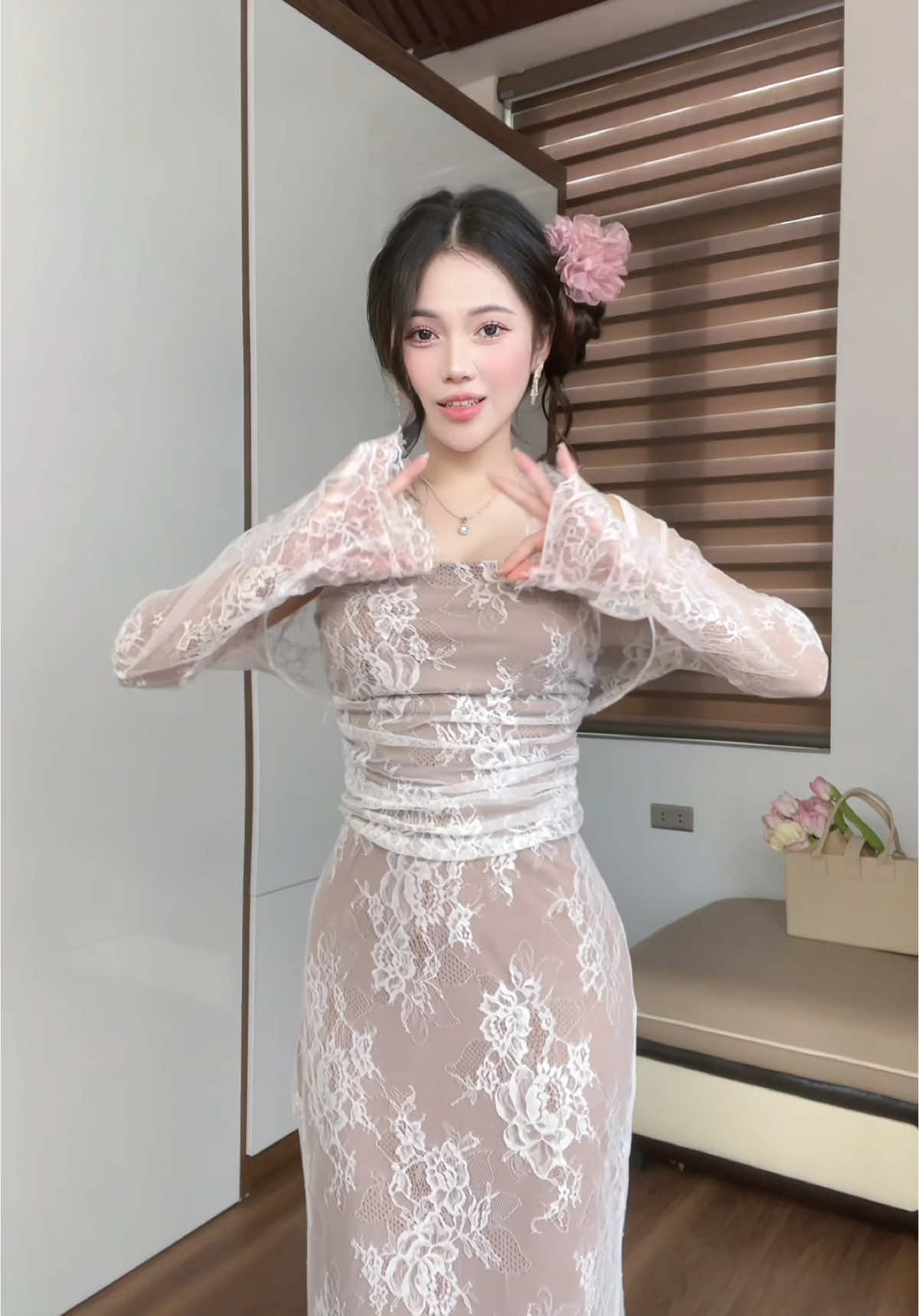 Nay dùng nhạc tung của  #viral #trending #outfit #outfitxinh #vayxinh #vayhenho #vaybody #vayduoica 