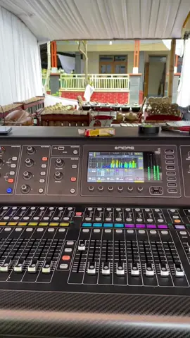 #sounddangdut #soundsistem #ceksound #soundsistemjawatimur #soundhajatan #soundsistemindonesia #soundhajatan #soundkonten #sound #soundvirallfyp🙏 #ponorogo24jam #fyp #trendingvideo #dangduttiktok 