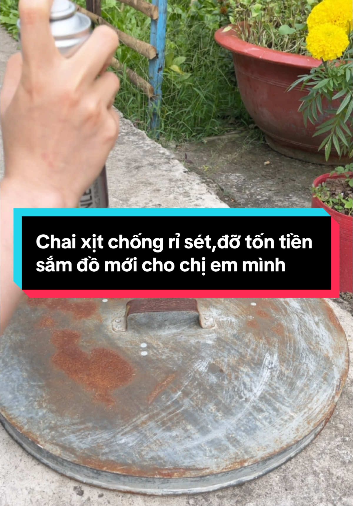 Chai xịt chống rỉ sét ,xịt qua là đồ mình như mới đỡ tốn tiền sắm đồ cho chị e mình#chaixitchongriset #chaixitchongrisetmacrom #thuyduymientay