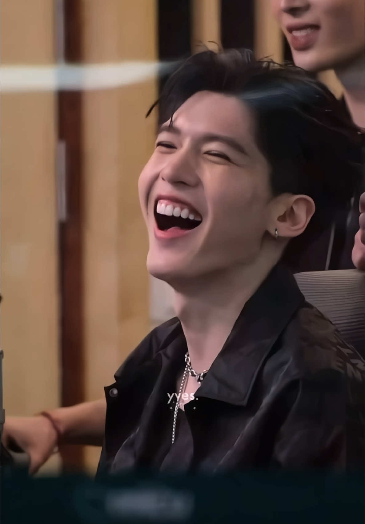 OMG this smile  #AouBoom  #aou_tnbknr #thanaboonkiatniran 