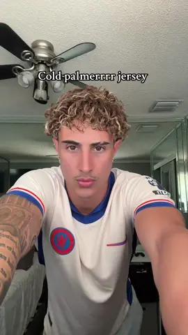Such a beautiful jersey#chelseafc #colepalmer #coldpalmer #soccerjersey #jerseys #PremierLeague #footytiktok 