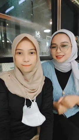 GenZ vs Milenial...🤣 apa itu malu ??? @makeupbyanggia_  #genZ #milenial 