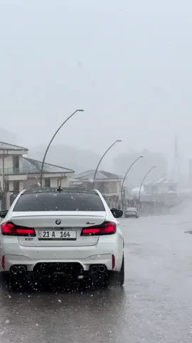 ❄️🧿 #sulaymaniyah #foryou #bmw #m5 #5series #mpackage 
