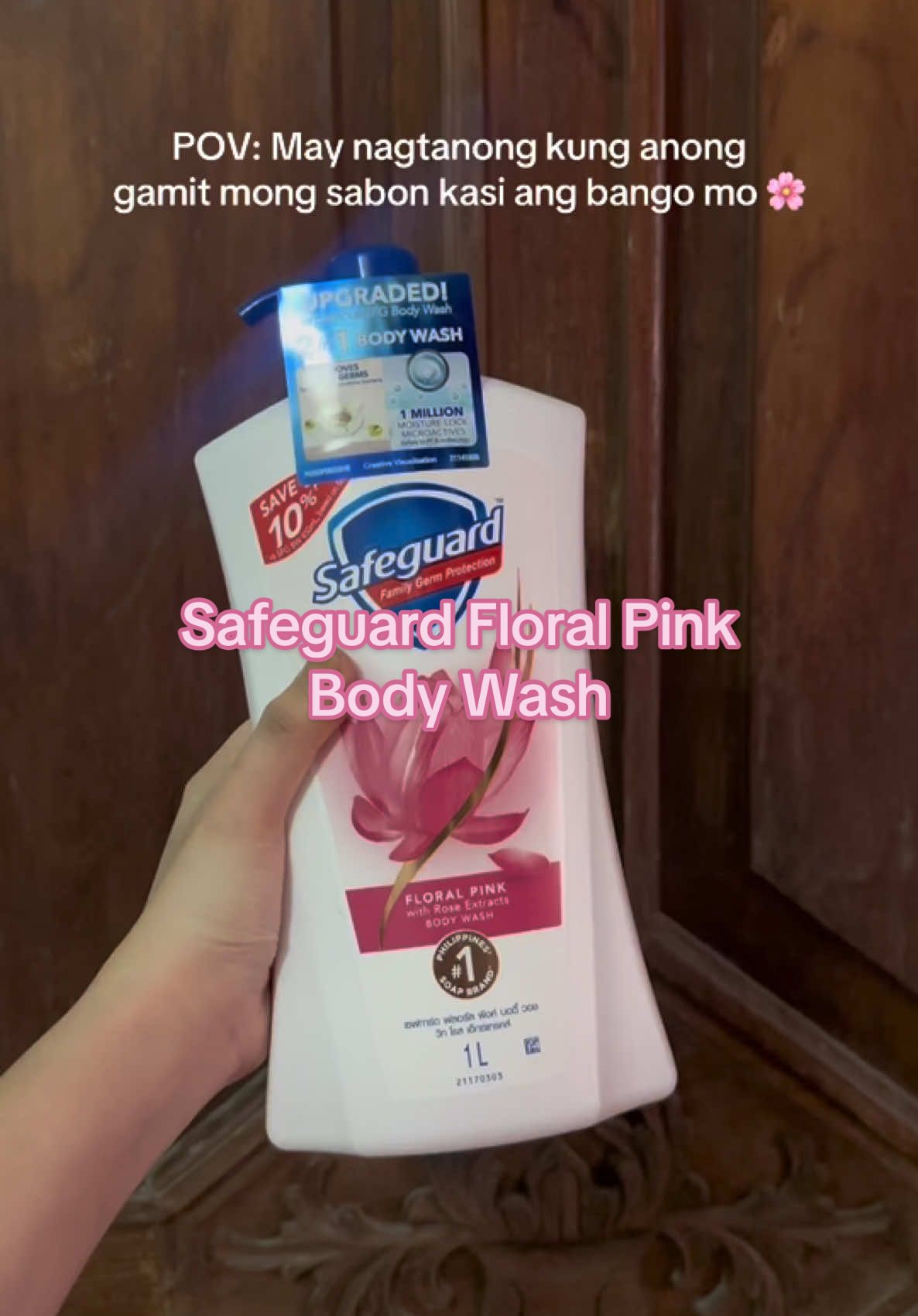 Sobrang bango at mura pa! 💗🌸 #safeguard #floral #bodywash #soap #liquidsoap #floralscent #antibacterialsoap #shower #bathroomessentials #tiktokmademebuyit #fyp 