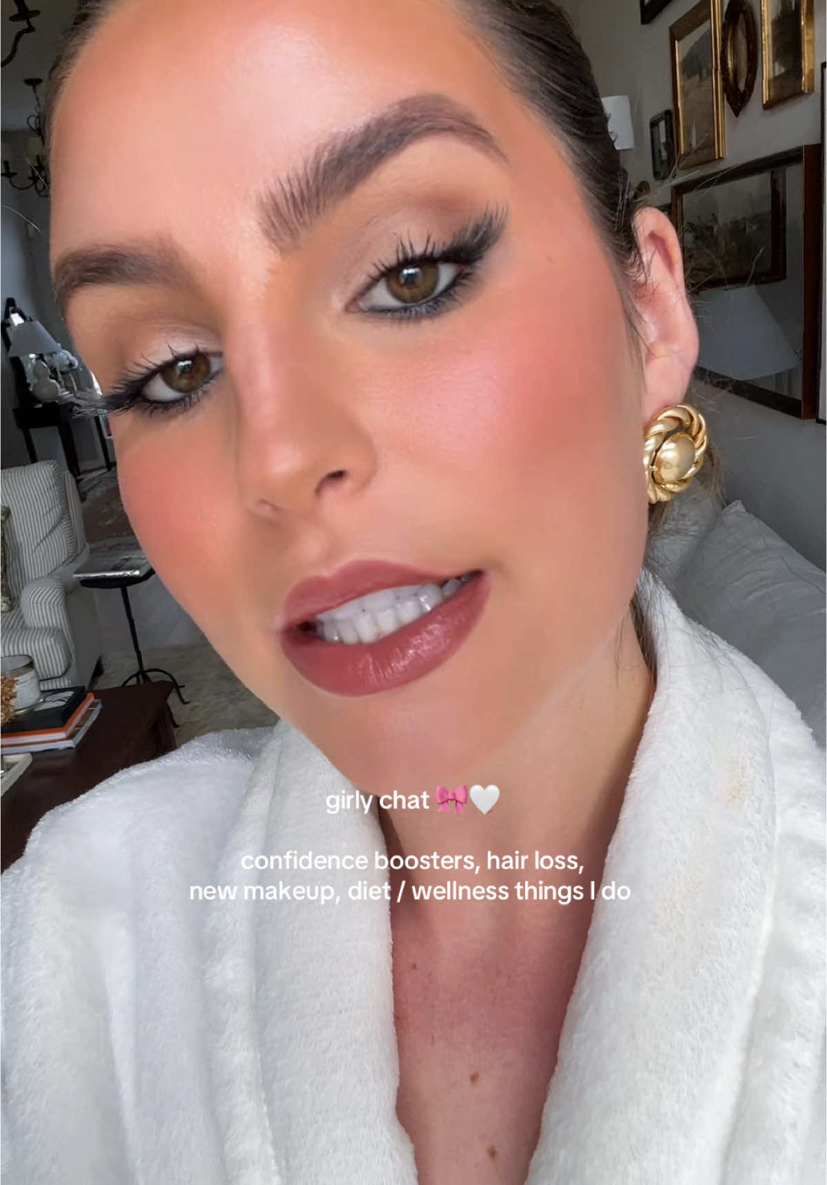 Let’s talk wellness and things i do to feel more confident.  🤍 @laneige_us @Charlotte Tilbury @Saie @Hourglass Cosmetics @YSL Beauty @Patrick Ta Beauty @makeupforever @ONE SIZE BEAUTY 