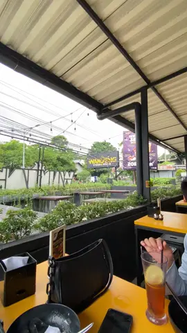 Mentahan . . . . . #mentahan #polosanvideo #mentahanvideo #warongsteakshake #semarang #bahansw #semarangstory #fyp #fypage #fypシ゚ #fypdong #fyppp #restoran #cafe #makananviral 