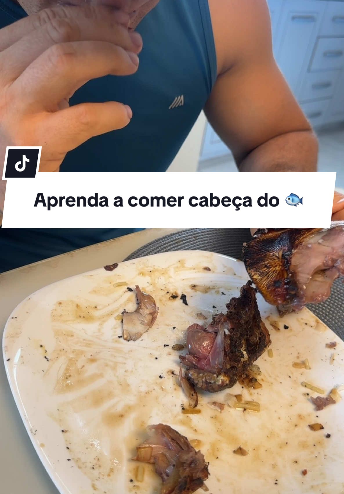 Ensinado a comer cabeça do peixe 🐟 incluindo o olho 👁️ #viral 