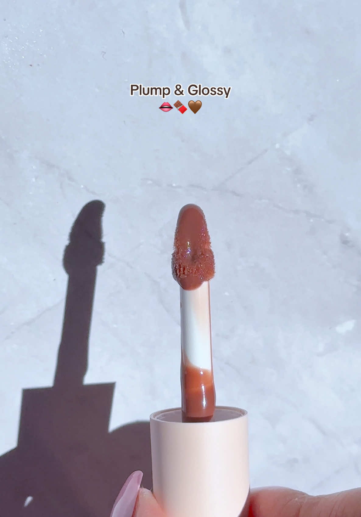 👄Glossy Full Lips >>> @MakeUpForEverUSA *gifted 🤎Makeup Forever Super Boost Lip Gloss   - Moisturizing & Plumping Lip Gloss  - Hyaluronic Acid for Comfortable Hydrating Gloss  - Unique Lip Grip Applicator  - Shade: 5 Anywhere Caffiene - a warm caramel  #makeupforever #gloss #lipgloss #superboostlipgloss #newmakeup #brownlipcombo #superboostgloss #glowgamestrong #plumpinglipgloss #makeupforeverusa #mufe #lipplumper #makeupessentials #makeup #lipcare #sephora #glossylips #ValentinesDay #tiktokshoploveatfirstfind #loveatfirstfind #februaryfinds 