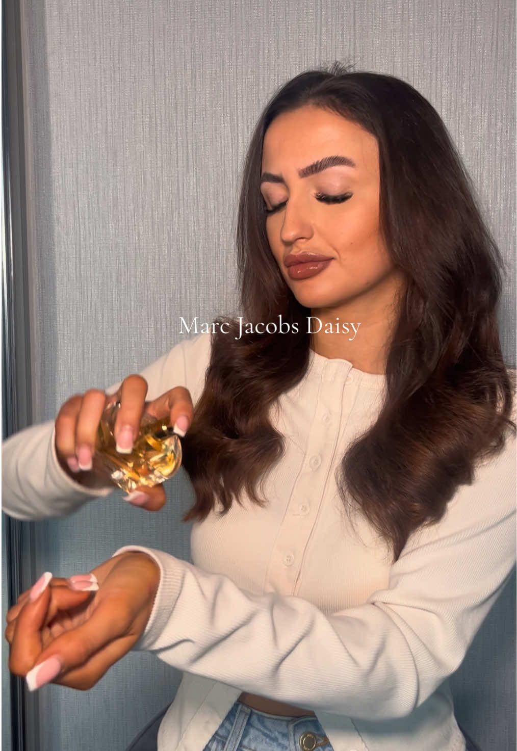 AD | the perfect valentines present dosent exist….. I’ve got you 😍💐#daisy #perfumes #ValentinesDay #valentinesgift #giftidea #mjdaisy @MarcJacobsFragrances @The Influence Room 