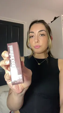 Bought myself the huda beauty faux filler shimmer lip gloss, OBSESSED!!😍😍 @Huda Beauty @hudabeautyshop #foryouu #beauty #hudabeauty #makeup #london #lipglossslove 