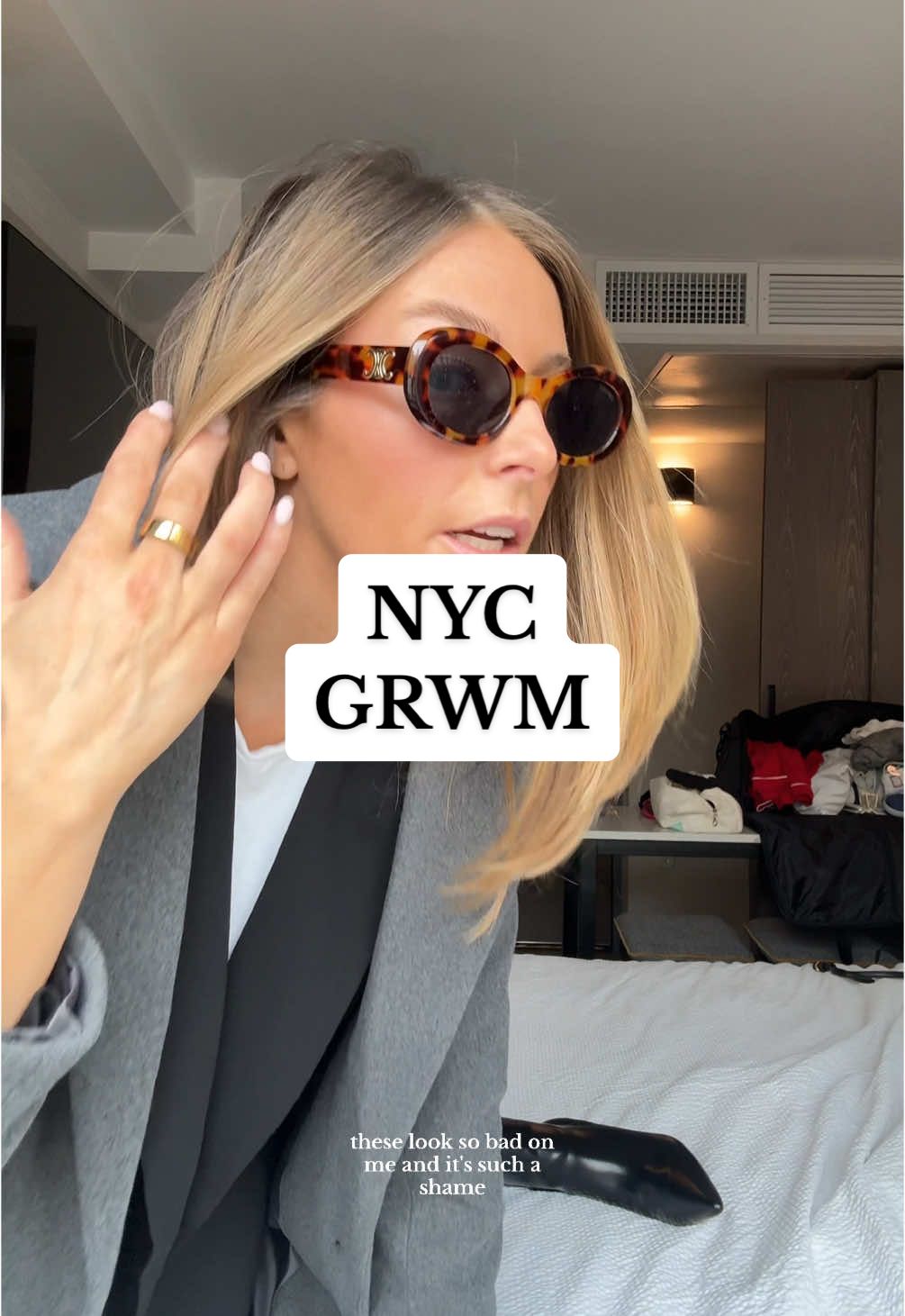 NYC GRWM 🚕🍎🗽 #newyork #newyorkcity #nyfw #nyfw2025 #Vlog #vlogs #morningvlog #morningroutine  #timestamps #normalgirl #dayinmylife #dayinthelife #OOTD #outfit #shopping #affordable #affordablefashion #shopping #travel #traveltiktok #CapCut 