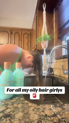 Mom life at its finest  Washing hair in the sink, don’t come at me 🤣 #growthcomplex #hairwashday #hairjourney #fyp #momlife #fupシ #MomsofTikTok #tiktokshop 