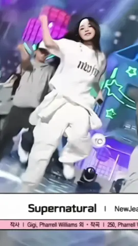 #MINJI fancam ☆ @𝐒 𝐀 𝐍 𝐃 𝐘 ⚡️ | hanging up my clothes… sorry for spam posting #minji #fancam #fyppppppppppppppppppppppp #newjeans #njz 