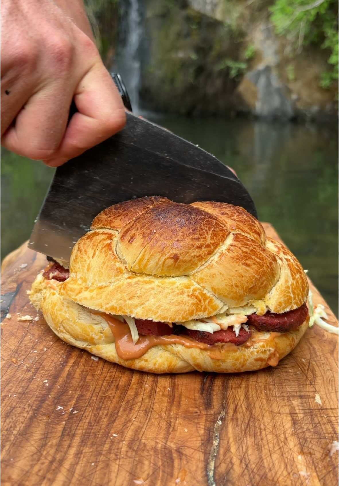 Sausage & Coleslaw Sandwich 😍🔥 #sausage #coleslaw #sandwich #outdoorcooking #asmrcooking #cooking #Recipe 