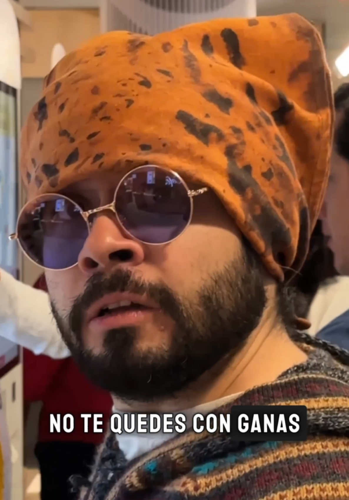 MC Vidente Fernandez lo hace de nuevo @McDonaldsMx #EligeTuFav