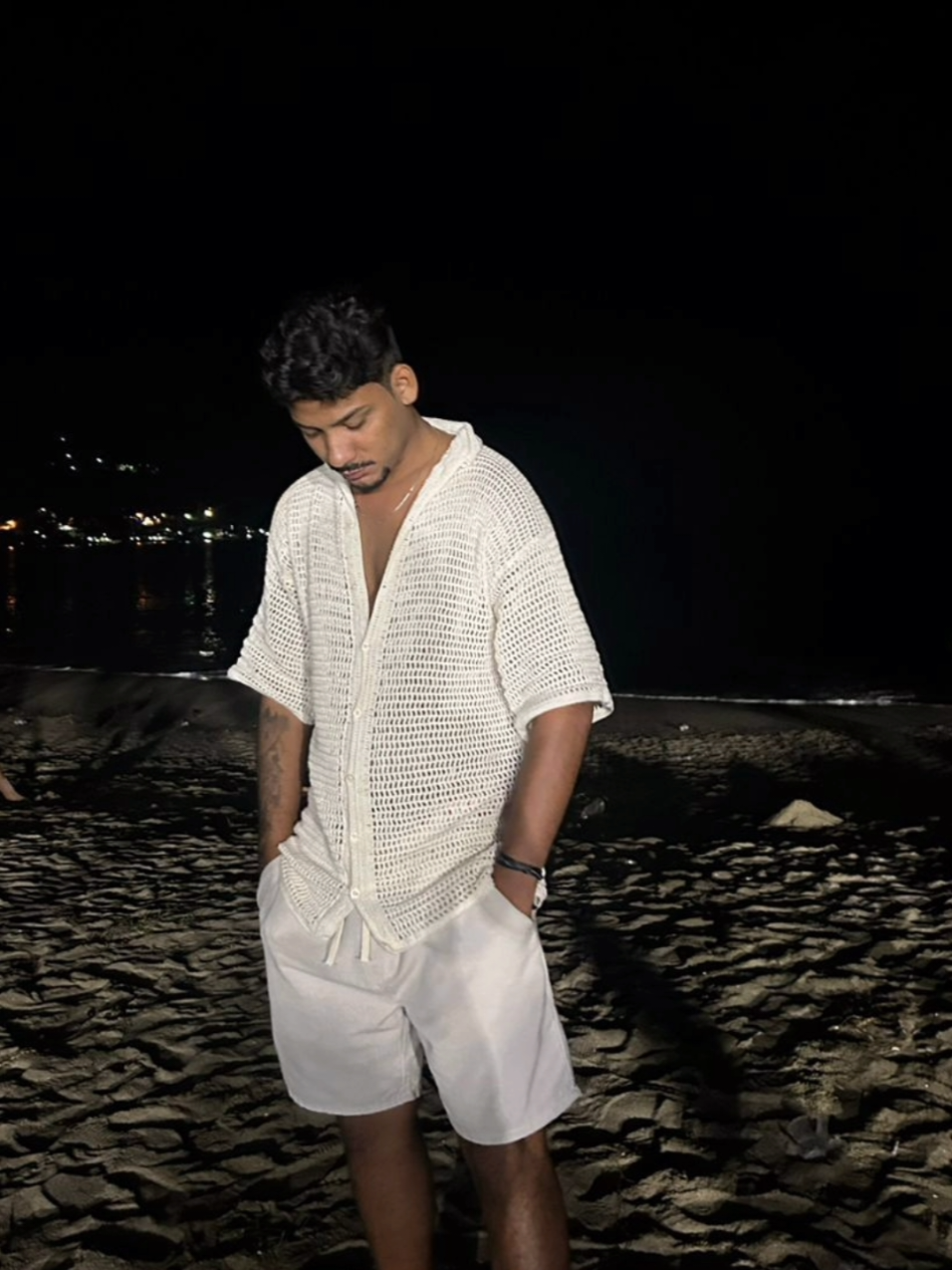 Camisa masculina em crochê #croche #modamasculina #crochet #crochettiktok  @Gabriel Jesus 