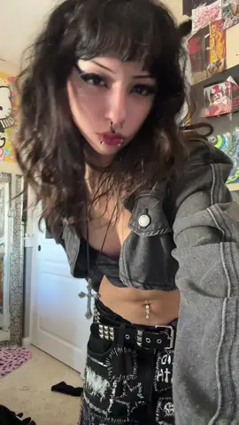 quick lil fit check ignore the messy hair