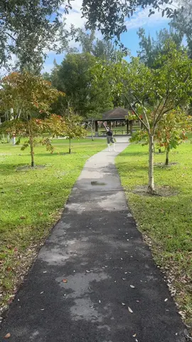 YALL JOIN THE CHALLENGE 😮‍💨😮‍💨🫰🏿 #fypage #whitebootschallenge #trending #foryoupage #makemefamous #whiteboots #famousfr #views #fypシ #xybca #viralvideo #viraltiktok #influencer #publicfigure #fyp #dancechallenge #viral #brandambassador 