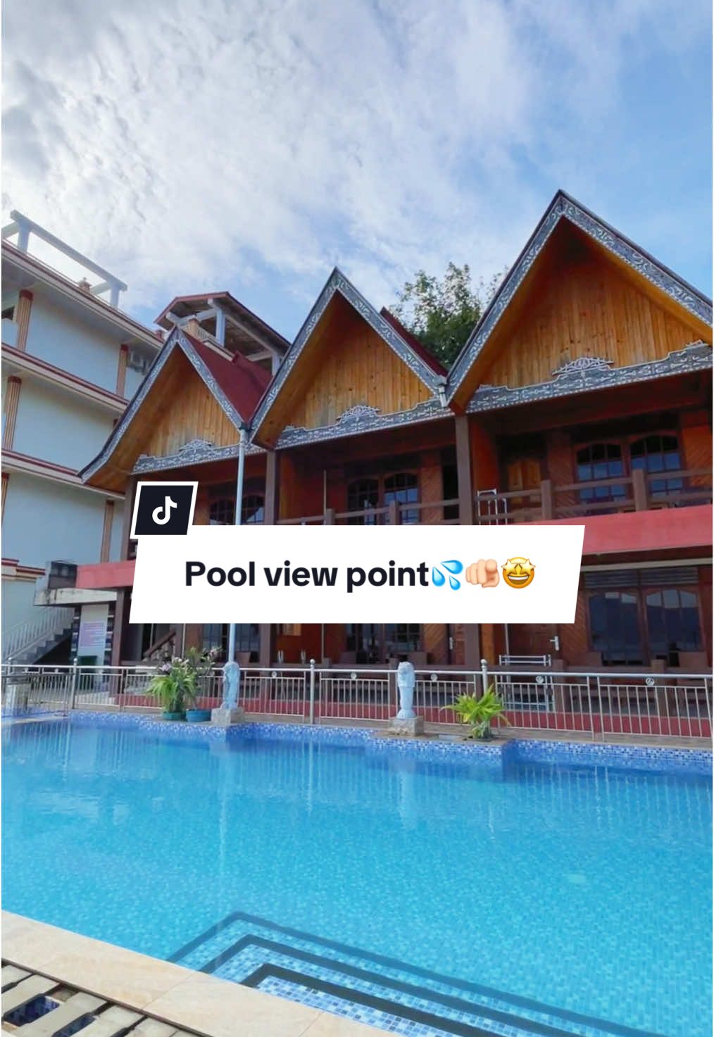 Pov pool view point at Mas cottage 🍃🏝️ TUKTUK LAKETOBA SAMOSIR Reservation :  ☎️ +62 821-6686-7033  #mascottage #hotel #bestview #samosir #tuktuksiadong #staycation