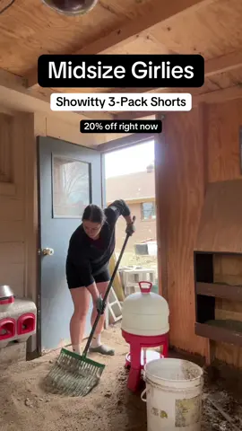 These are the BEST midsize girl biker shorts on TikTok Shop. @Showitty_USA @Showitty #showitty #bikershorts #femalefashion #athleticwear #midsizegymgirl #midsizewomen 