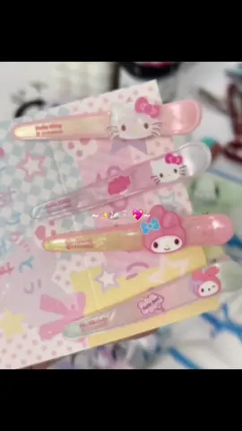 Ỏo😍#fypシ #xuhuong #bấmvaogiohang🛍️ #giáhat🌰 #hellokitty 