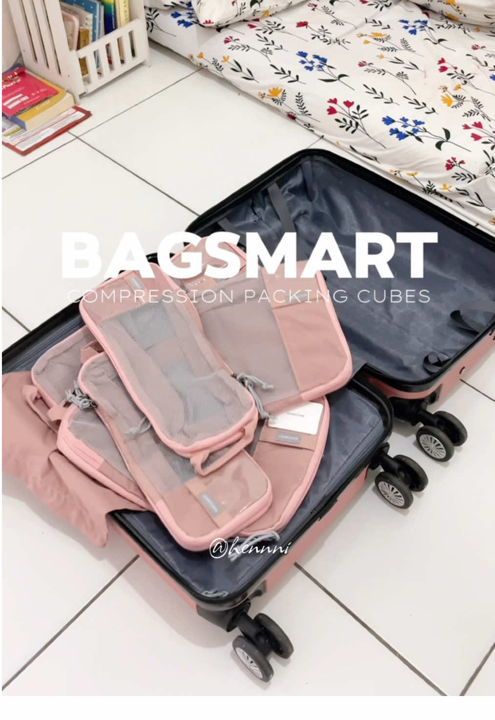 packing lebaran & jalanjalan jadi muat banyakkk. #packing #packingcubes #travelpouch #hemattempat #solusi #travel #mudik #traveling #liveoutlandish #fyp #masukberandafyp #ss #bagsmart 
