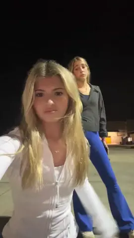 #fakebodytiktok #nikepros #lululemon #fypシ゚viral #gyatttttttt #parati #fyp #forbiddenpants #prettygirls #bop #boptok  #yogapants #gyatt 