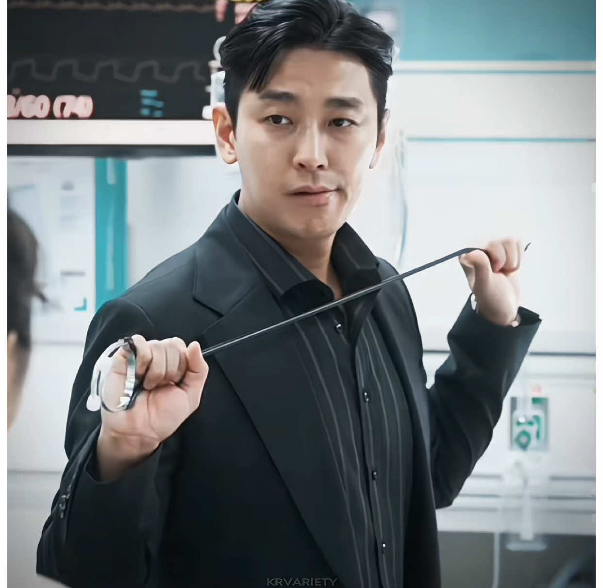 i think about the intro all night. 😮‍💨 #jujihoon #주지훈 #baekkanghyuk #thetraumacodeheroesoncall #thetraumacode #jujihoonedit #백강혁 #kdrama #actor #kdramaedit #fyp #fypシ゚ #foryoupage 