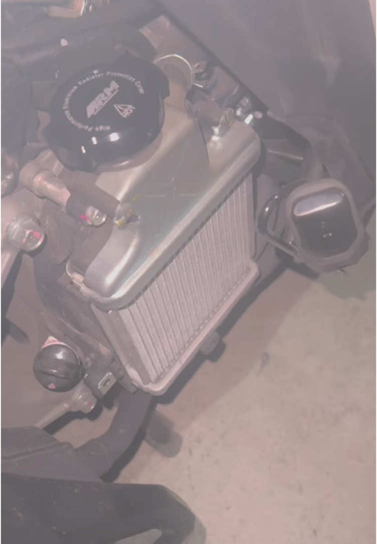 Additional pangpapogi sa mga motor ninyo murang mura check ninyo na sa yellow basket 👌👌 #hondaclick125v3 #CapCut 