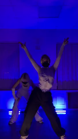 как обычно с трендами опаздываем, но кому какая разница #psy #psydaddy #dance #dancetrending #fyp