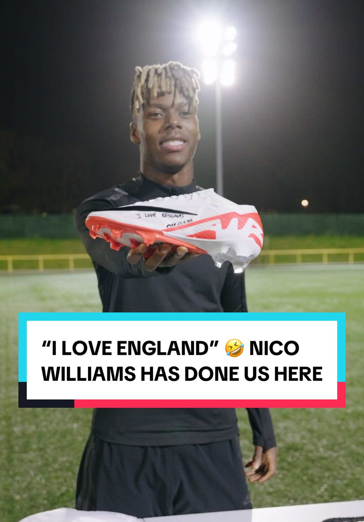 “I love England” 👀 Nico Williams has done us here 🤣 Too quick for us ⚡️ #prodirectsoccer #football #Soccer #footballtiktok #soccertiktok #footballboots #nicowilliams #nike #athleticclub #athleticbilbao #laliga #spain #nike 