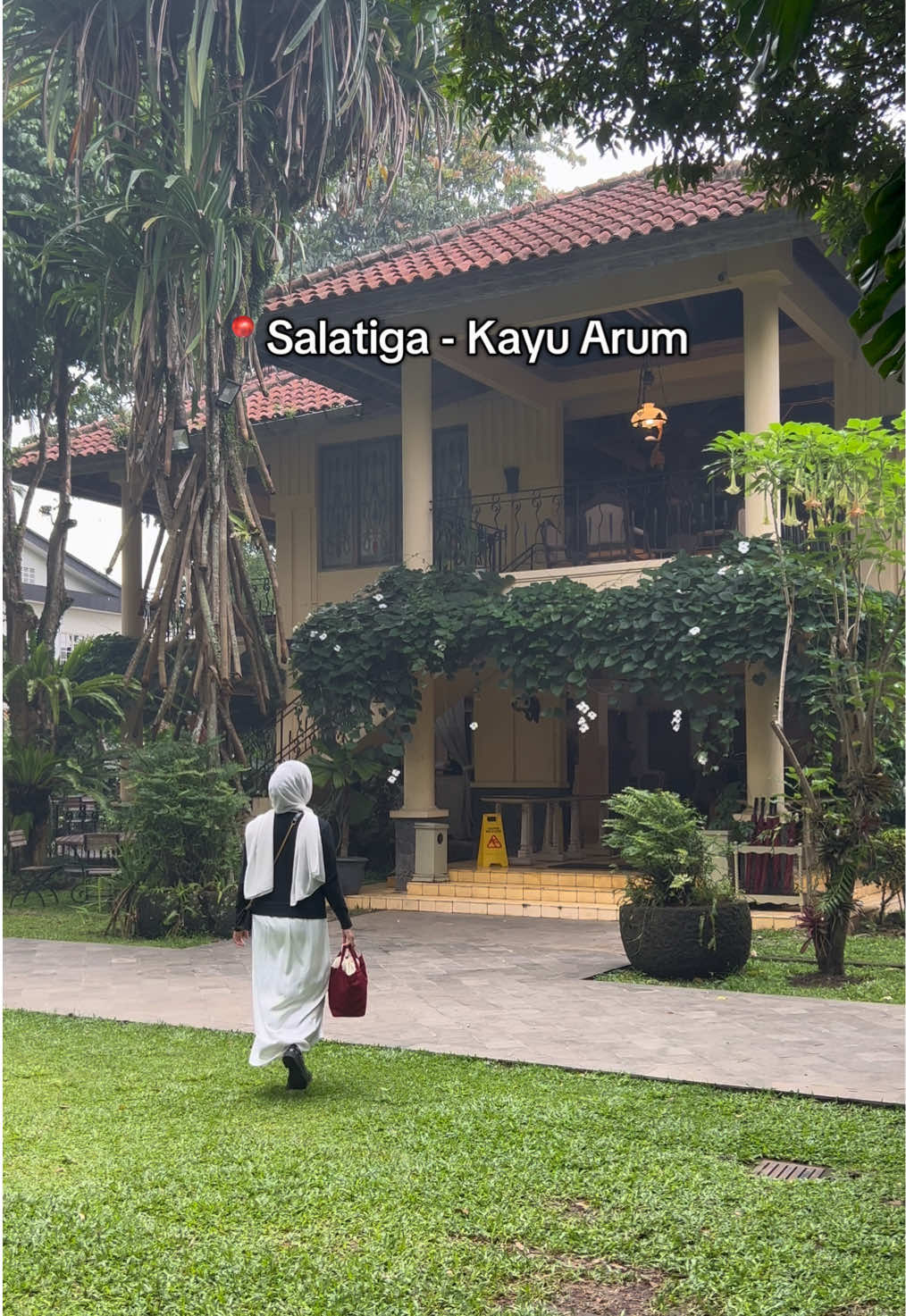 Adem banget disini. Ga pengen pulaaang😌😌 #kayuarum #salatiga #rekomendasitempatdisalatiga #fyp #salatiga24jam #salatigahits #salatigatiktok #rekomendasitempat 