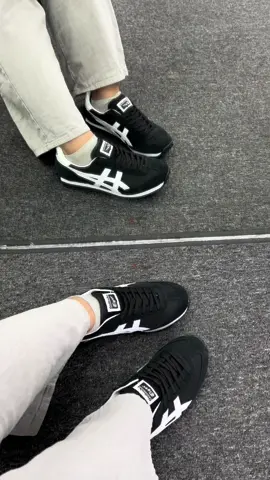 Edr Black White#edr #onitsukaedr78 #black #white #onitsukaforrunning #sepaturunning #edrsport #onitsukatiger 