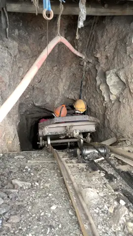 A world unseen, 3,000 feet beneath the earth. In the hunt for black diamonds, miners communicate through a single lifeline—the underground telephone. #DeepUnderground #MinersLife #blackdiamondmining #TreasureHunt #goldmining #foryou #hardwork #undergroundmining #usa #usatiktok 