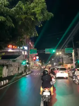 😋#CapCut #kediri24jam #kedirilagi #jalanjalanmalam 