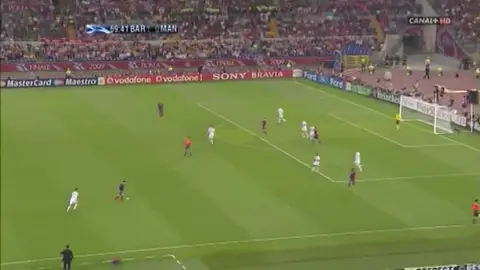 Gol N°92 de Messi vs Manchester United.  Champions League 27-05-2009. #messi #futbol #gol #goat🐐 #fyp #barcelona