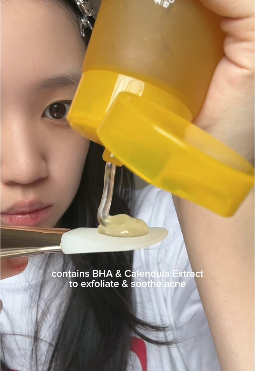 invisible pimple patch??? #APRILSKIN #calendulapeeloffmask #pimplehackchallenge #acnetreatment #greenscreen #tiktokshopfinds @APRILSKIN USA @SPENCER 