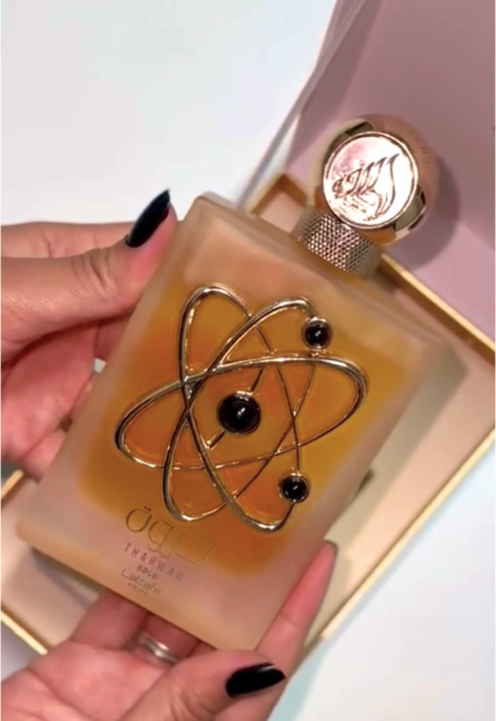 Tharwah Gold - Lattafa 💫 #perfect #perfumetiktok #perfumes #arabe #perfumearabe #news #top #ftypシ #fyp #gold #buynow #follow 