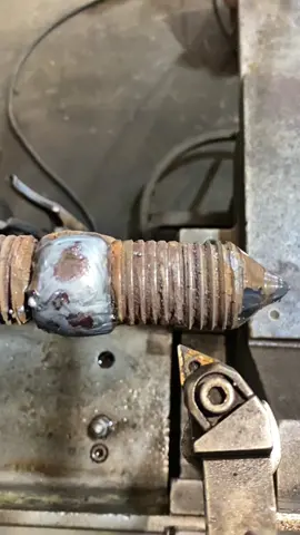 Usinagem e rosca #machine #torno #fresadora #cnc #usinagem #o #industria #a #metal #mecanizado #mecanica ##fresa #machining #metalmecanica #n ##ceramica #cncmachining #ferramentaria #tornearia #mecanizadocnc #metalurgia #tornocnc #machinist  #engenharia #tornomecanico #cncmachine
 •	#soldador 