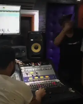 Amiga Y Amante | Young F Ft. Mc Car ❤️‍🔥😌. 🔜@Lyrics - Nelson ☆  #youngf #mccar #champeta #champetapalmundo #reyderocha #nelsonbarraganomr #cartagena #colombia #video #fyp 