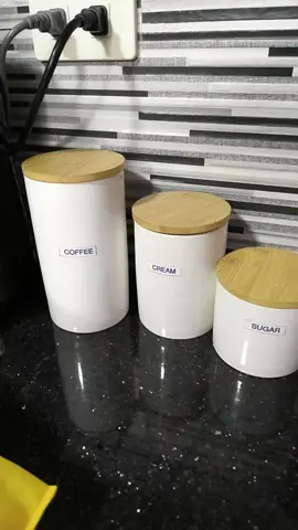 Ceramic Sealed Container with Wood Lid Round Storage Jar Food Grain Storage Coffee Tea Storage Bamboo Kitchen #container #organizer #ceramics 