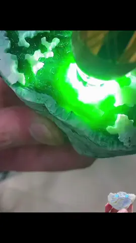 #jadestonecutting #jadestone #jadeite #getrich #ကျောက်စိမ်း #ကျောက်စိမ်းစျေးကွက် #မဟာအောင်မြေကျောက်ဝိုင်း #ကျောက်စိမ်းရောင်း၀ယ်ရေး #jade #翡翠原石 