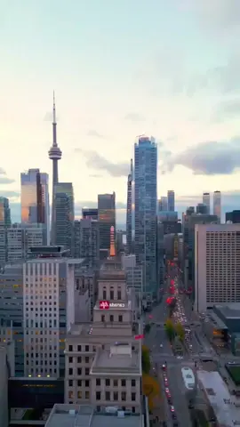 Welcome to Canada 🇨🇦 😍🥰 @TRAVEL WITH ME ❤️  #newyork #nueva #unitedstates #estadosunidos🇺🇸 #nyc #eeuu🇺🇸 #newyorkcity #skyline #eeuu #america #manhattan #chicago #canada_life🇨🇦 #canada🇨🇦 #canadatiktok #toronto 