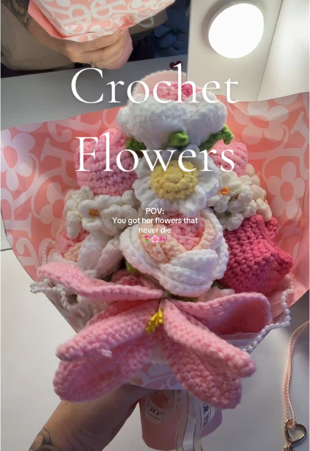 The cutest crochet flower bouquet for my girl 💐 #ValentinesDay#flowers#chrochet#tiktokshopfinds 