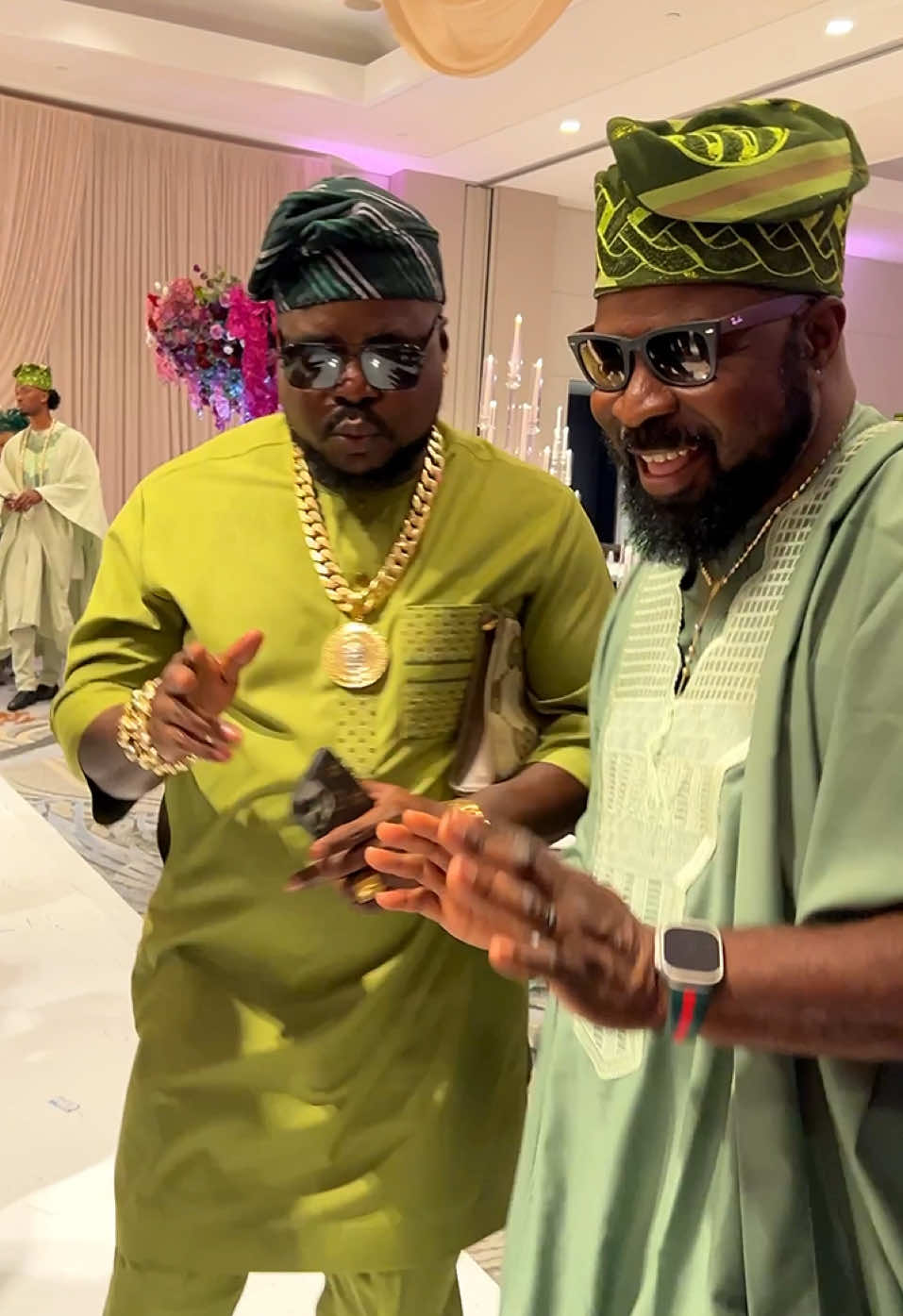 Rain of Dollas in Chicago owambe party Segun Johnson #isegunjohnson